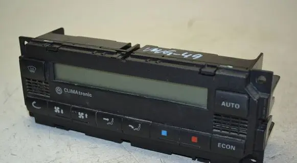 Volkswagen Golf IV Climate control unit 
