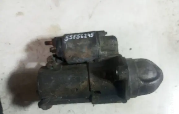 Opel Vectra C Starter motor 55556245