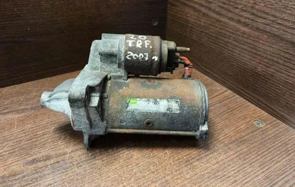 Renault Trafic II (X83) Starter motor 8200628430