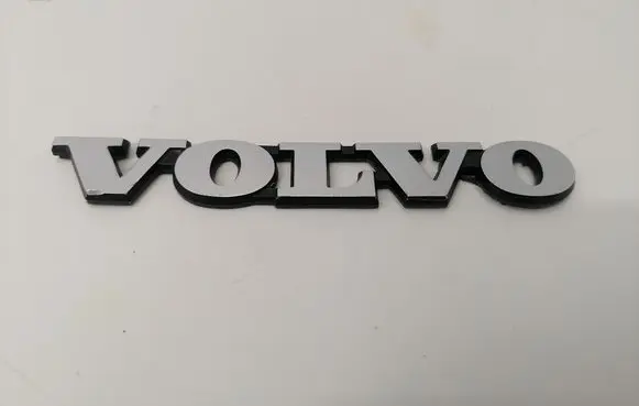 Volvo 760 Fender model badge letters 