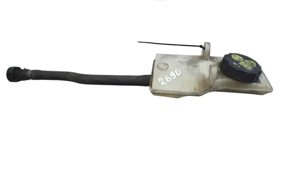 Brake fluid reservoir