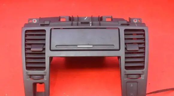 Nissan Tiida C11 Glove box 68260EM31A
