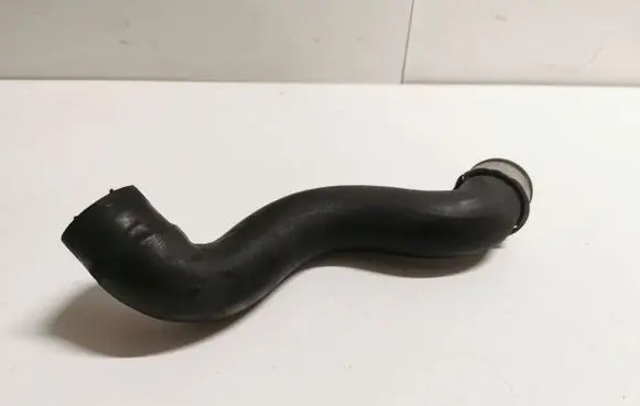Mercedes-Benz E W211 Engine coolant pipe/hose A2115011082
