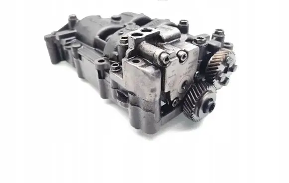 Volkswagen Transporter - Caravelle T5 Oil pump 03L103537