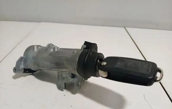 Volkswagen Golf V Ignition lock 1K0905851B