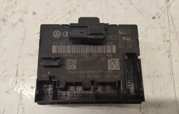 Audi A4 S4 B8 8K Door control unit/module 8T0959793F