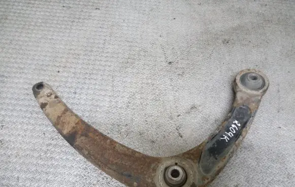 Citroen C4 I Front lower control arm/wishbone