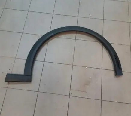 Ford Mustang Mach-E Fender trim (molding)
