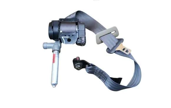 Volvo V70 Middle seatbelt (rear) 39969918