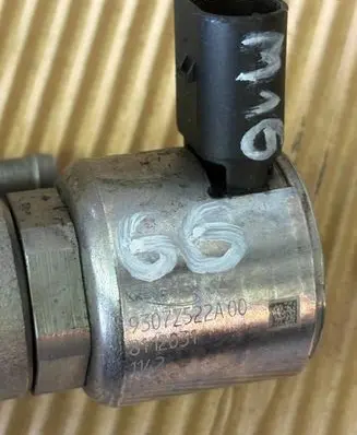 Mercedes-Benz Sprinter W906 Fuel pressure regulator 9307Z522A00 9112031