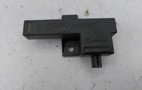 Audi A7 S7 4G Keyless (KESSY) go control unit/module 8K0907247