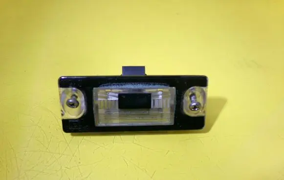 Audi A3 S3 8L Number plate light 8D9943021