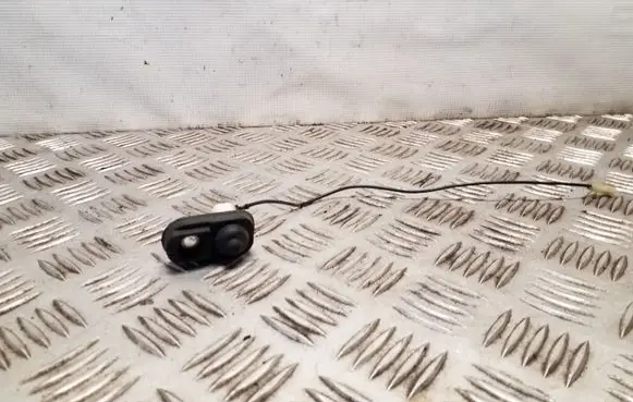 Suzuki Grand Vitara II Front door sensor coupe 