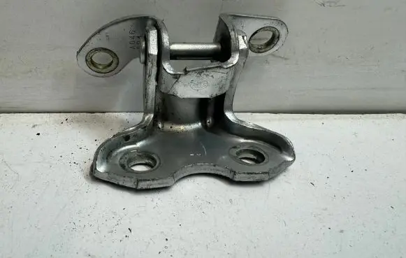 Lexus RX 450H Front door upper hinge A046694