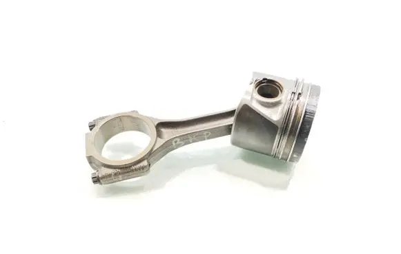 Volkswagen PASSAT B6 Piston with connecting rod 