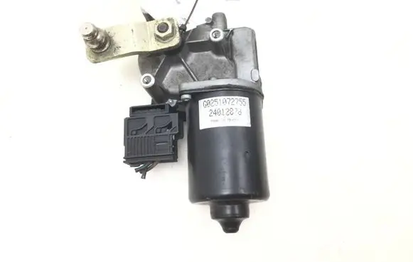 BMW X5 E53 Wiper motor 24012878