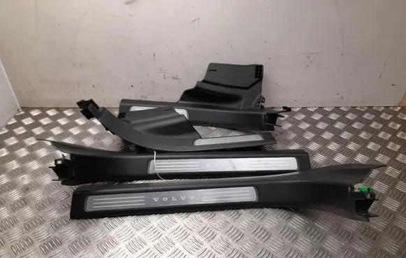 Volvo S90, V90 Other sill/pillar trim element 31377617