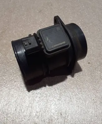 Renault Clio IV Mass air flow meter 8200682558 5WK97021 H8200702517