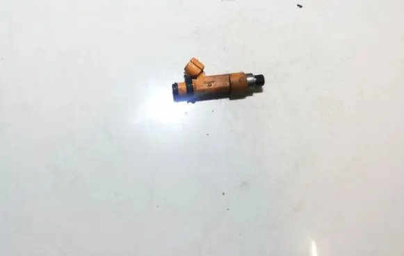 Suzuki Swift I Fuel injector 2975000120 62201