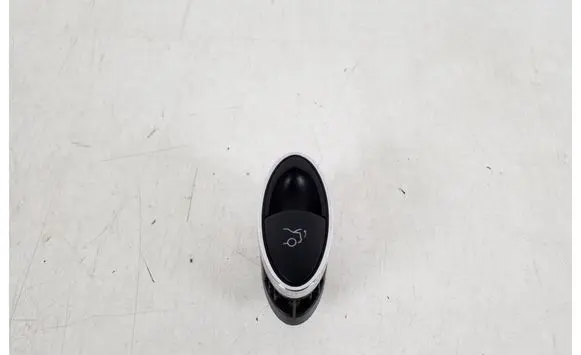 Mercedes-Benz CLS C219 Tailgate opening switch A2118210379