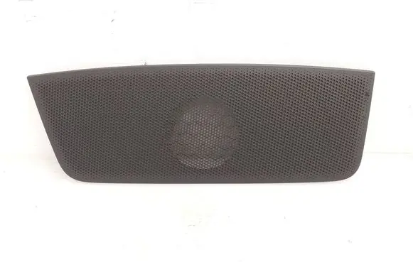 Volkswagen Tiguan Panel trim 572858122