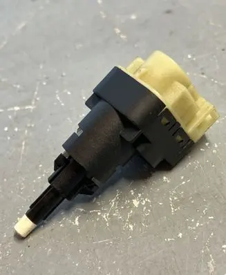 Brake pedal sensor switch