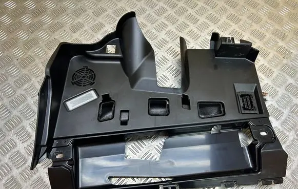 BMW 5 F10 F11 Dashboard lower bottom trim panel 9166702 10822910 9193005
