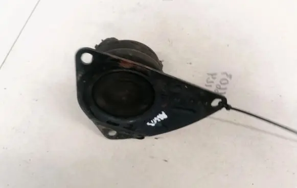 Volkswagen Polo III 6N 6N2 6NF Engine mount bracket