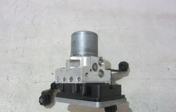 BMW X3 G01 ABS Pump 6893764