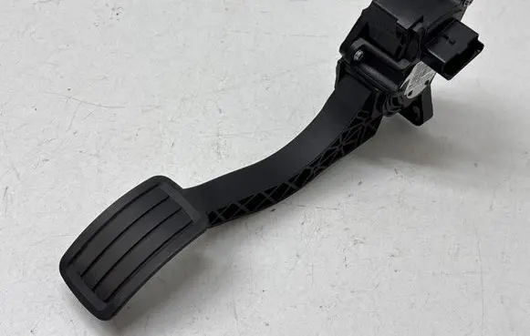 Peugeot Traveller Accelerator throttle pedal 0280755269 2037028 86ET40