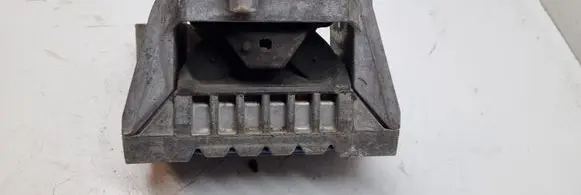 Volkswagen PASSAT B6 Engine mount bracket 1K0199262P