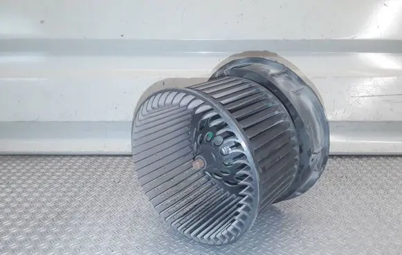 Toyota Aygo AB10 Heater fan/blower N101813C
