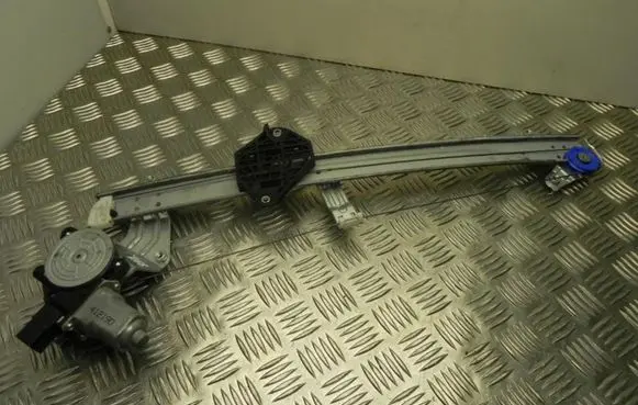 Subaru Forester SJ Front door window regulator with motor 412190 T088