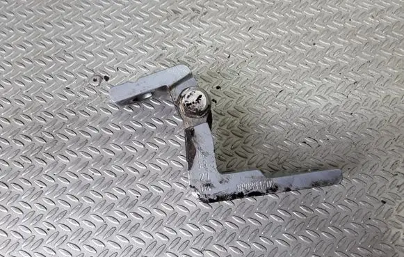 Seat Altea Front door upper hinge 5P0831402
