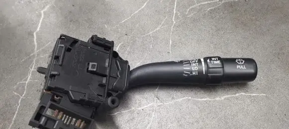 Toyota MR2 (W10) I Fog light switch 84652-17120