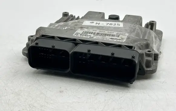 Opel Insignia A Engine control unit/module 55573539 55573560 0281015774