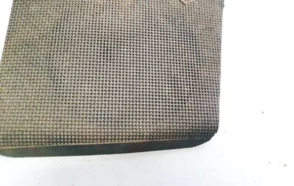 Volkswagen PASSAT B3 Side speaker trim/cover 357857248