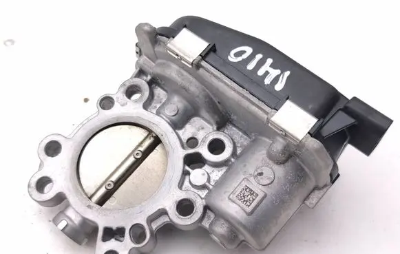 Peugeot 3008 III Throttle valve 9833200280