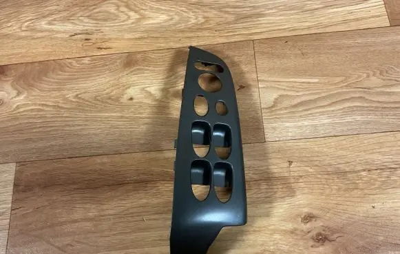 Honda Civic Front door window switch trim SNB6G0