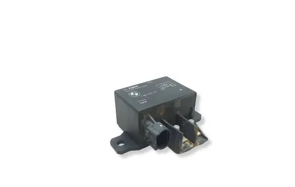 BMW X5 E70 Coolant fan relay 7661503