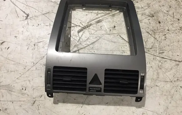 Volkswagen Touran I Dash center air vent grill 1T1819728
