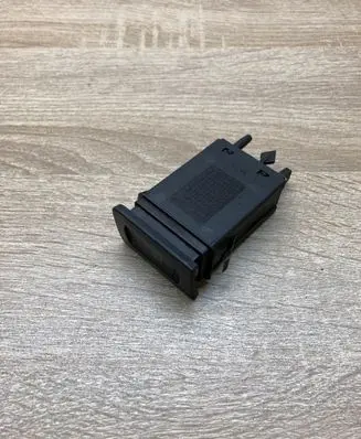 Volkswagen Golf IV Windscreen/window heater switch 1J0953235A 1J0953235B