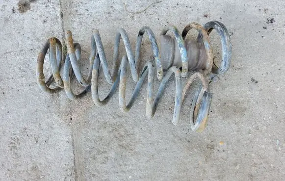 Ford Mondeo Mk III Rear coil spring