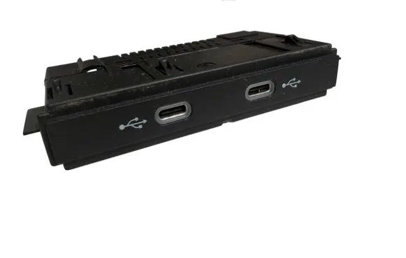 Volkswagen Tiguan USB socket connector 5NA035700