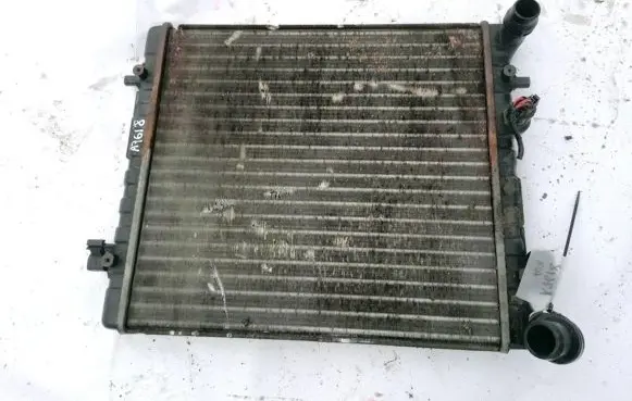 Volkswagen Golf IV Coolant radiator 1J0121253K