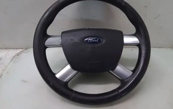 Ford Focus C-MAX Steering wheel