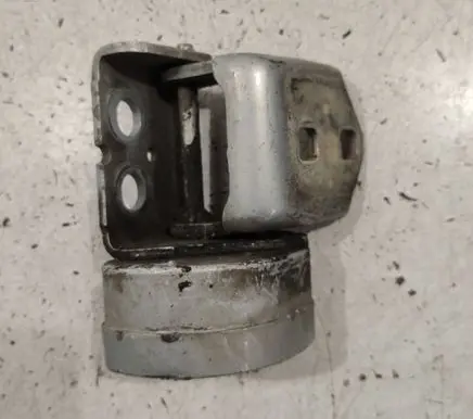 Renault Megane II Front door lower hinge 