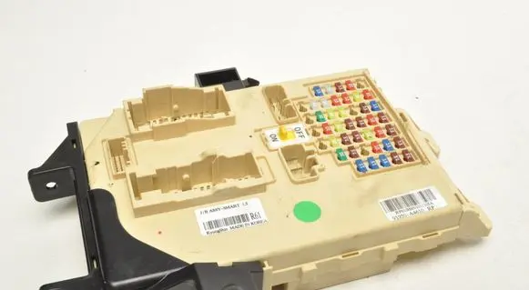KIA Carens III Fuse box set 91950A4610