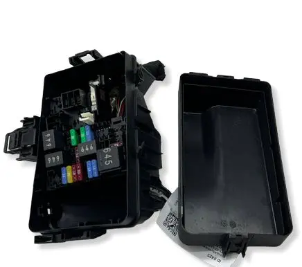 Audi A3 8Y Fuse module 5WA937125B 5WA937132A