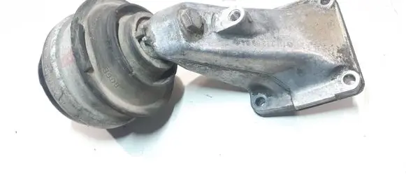 Mercedes-Benz C W202 Engine mount bracket 2022701217